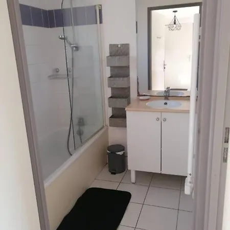 Calme Et Propre Le Goelia Appartement Saint-Geniez-dʼOlt