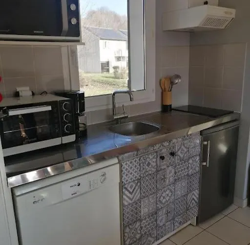 Calme Et Propre Le Goelia Saint-Geniez-dʼOlt